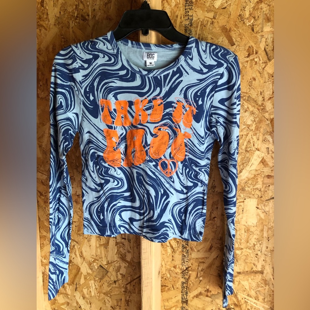 BDG Urban Outfitters longsleeves tee